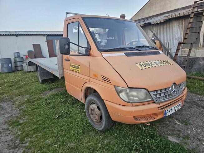 Mercedes Benz Sprinter 411