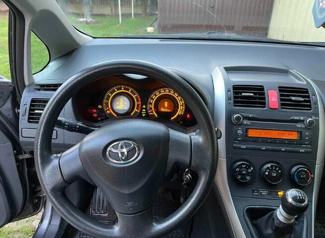 Toyota Auris 1, 3