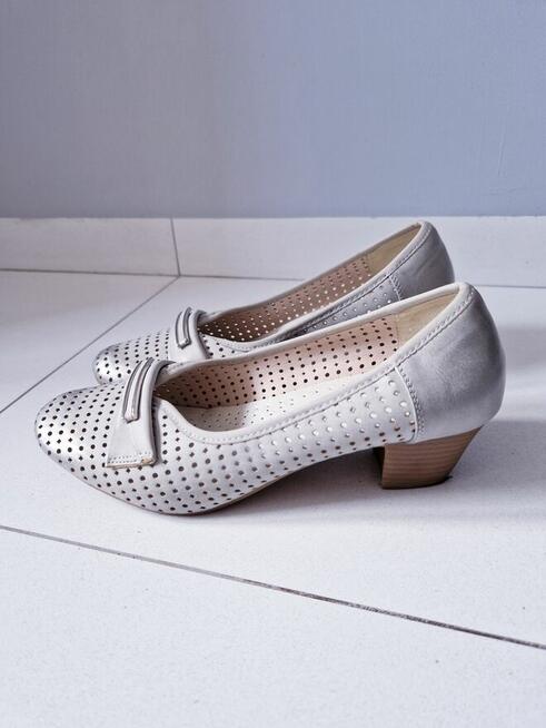 Damskie ażurkowe czółenka, mokasyny