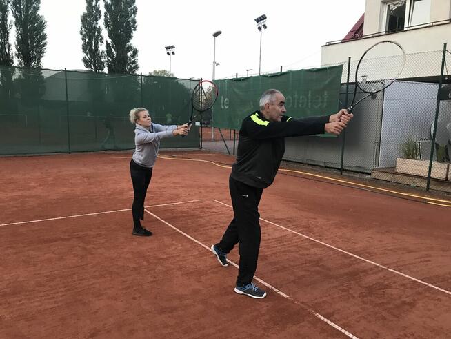 Tenis ziemny - lekcje, nauka tenisa - instruktor - niedrogo