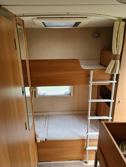 Przyczepa kempingowa Swift Charisma 570 z 6 miejsc do spania