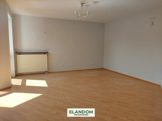 Mały lokal w centrum Józefowa