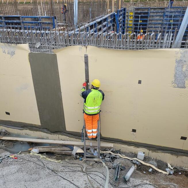 Pracownik budowlany / praca fizyczna