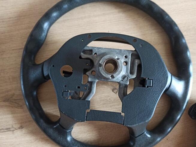 Kierownica Mitsubishi Outlander I (2001-2006)