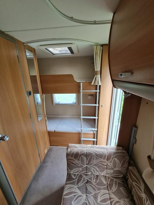 Przyczepa kempingowa Swift Charisma 570 z 6 miejsc do spania