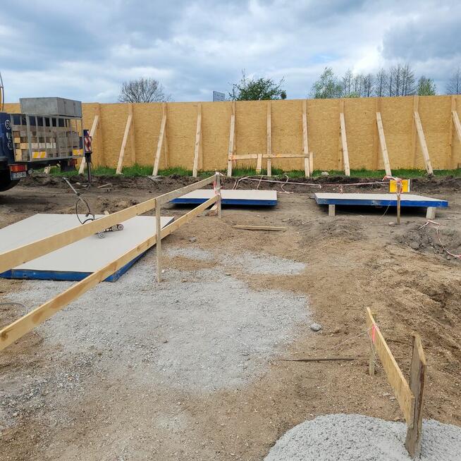 Pracownik budowlany / praca fizyczna