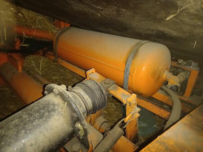 Rozsiewacz RWC 3 ,jak nowy, wogóle nie uzywany