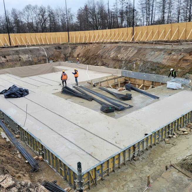 Pracownik budowlany / praca fizyczna