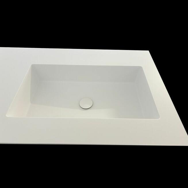 Umywalka łazienkowa zintegrowana z blatem kompozyt