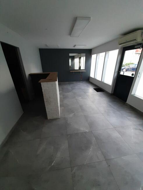 Lokal 54 m2 sprzedam lub wynajmę