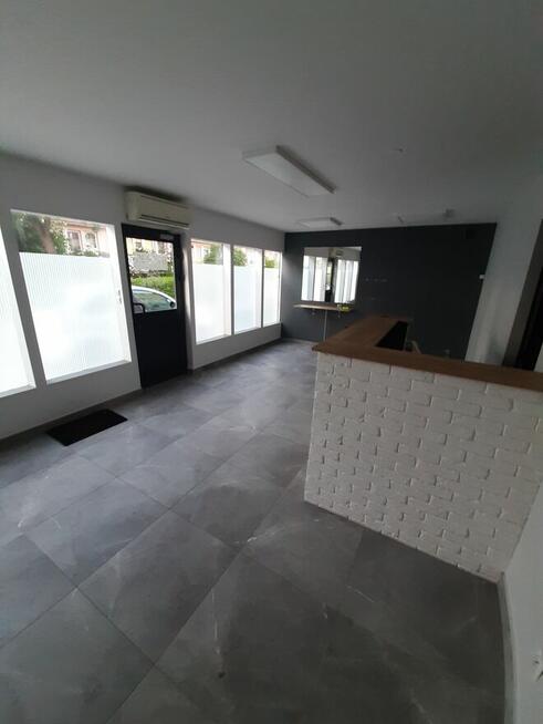 Lokal 54 m2 sprzedam lub wynajmę