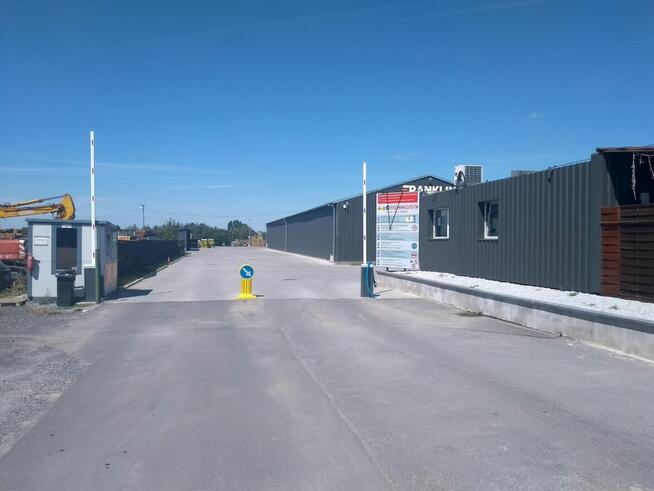 Plac z obsługą logistyczno-transportową