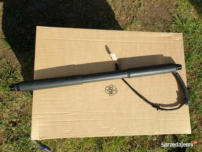 Podnośnik siłownik teleskop klapy prawy tył BMW F31 7263156