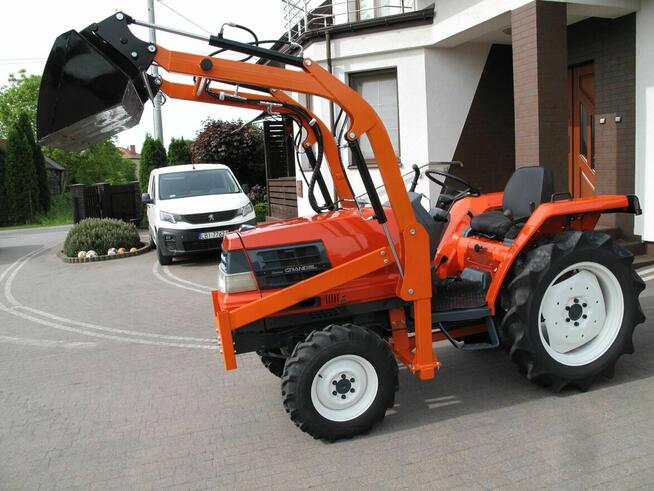 Mini Traktorek Kubota GL23 4X4 23KM Ogrodniczy Nowy Ładowacz