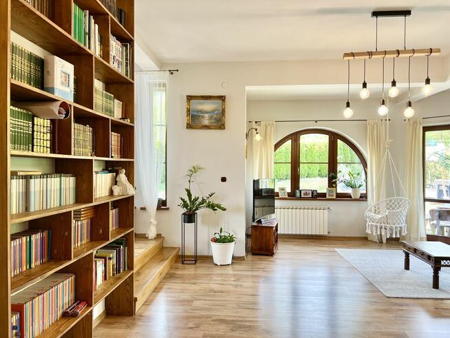 Atrakcyjny dom z basenem w górach