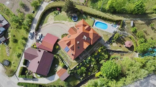 Atrakcyjny dom z basenem w górach