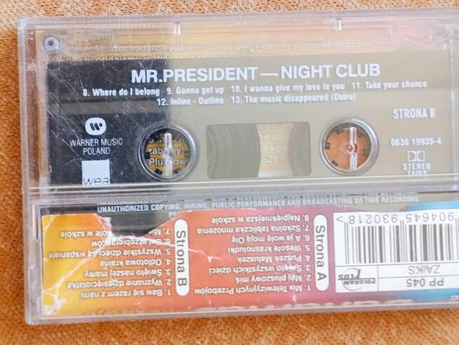 Wyprzedaż kaset i płyt z muzyką, z filmem plus inne