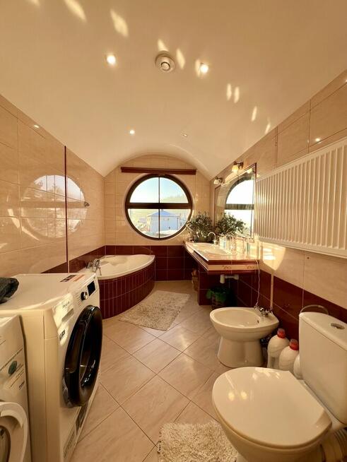 Atrakcyjny dom z basenem w górach