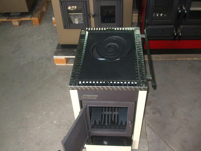 Piec kuchenny - kuchnia węglowa, Kalvis KO-2 N DGP krem