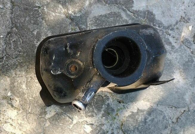 Dekiel pokrywa zaworow Fiat 126p uzywane