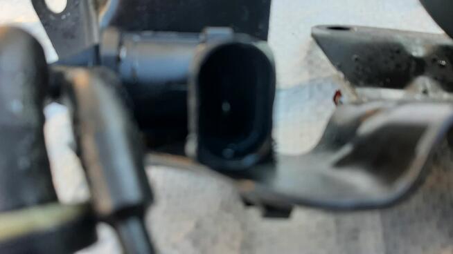 GRUSZKA ZAWÓR VW SKODA SEAT AUDI Q5 A4 A5 A6 nr. F301009R17