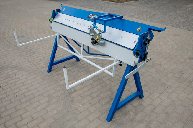 Zaginarka segmentowa Z20x1500 z nożem krążkowym.