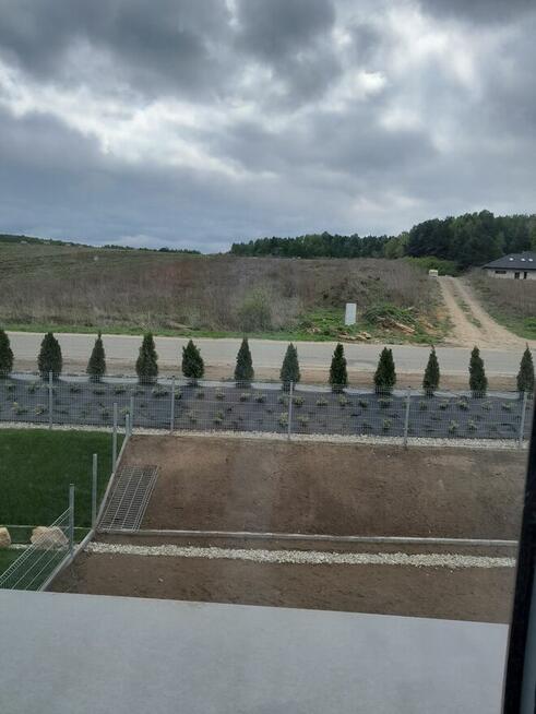 Nowe domy z ogródkami nad zalewem