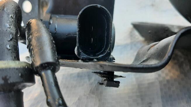 GRUSZKA ZAWÓR VW SKODA SEAT AUDI Q5 A4 A5 A6 nr. F301009R17