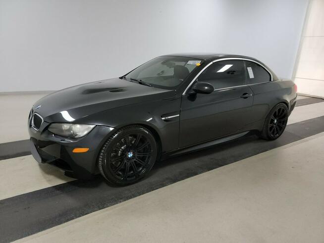 M3 V8 2009