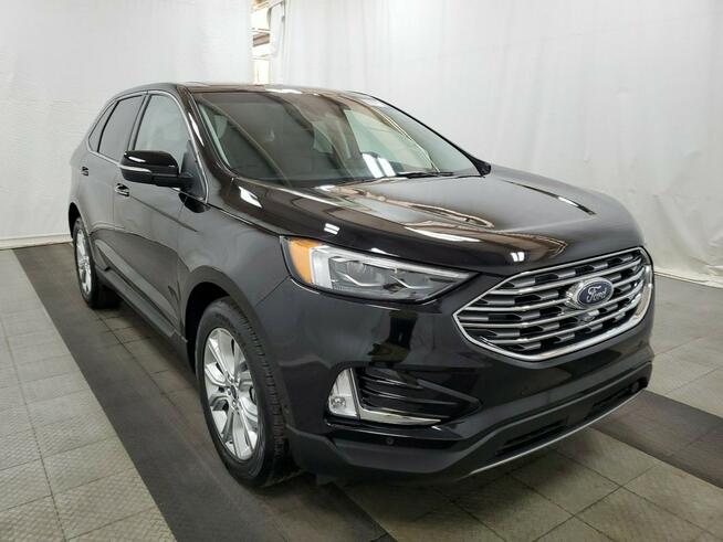 FORD EDGE TITANIUM BLACK