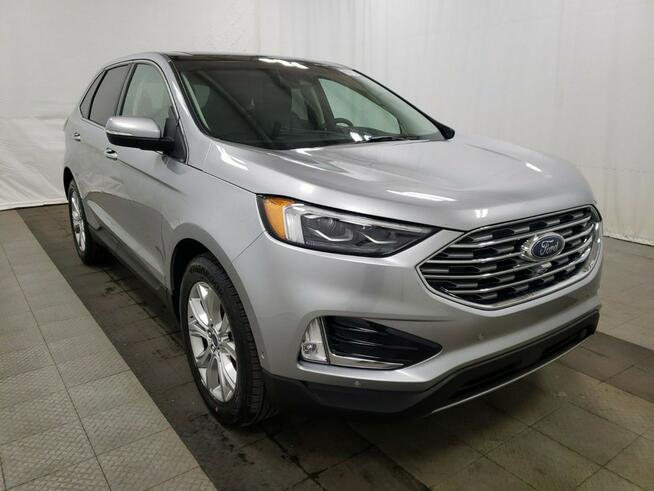 Ford Edge Titanium Silver