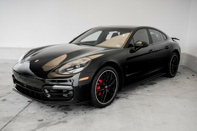 Porsche Panamera 2022 GTS