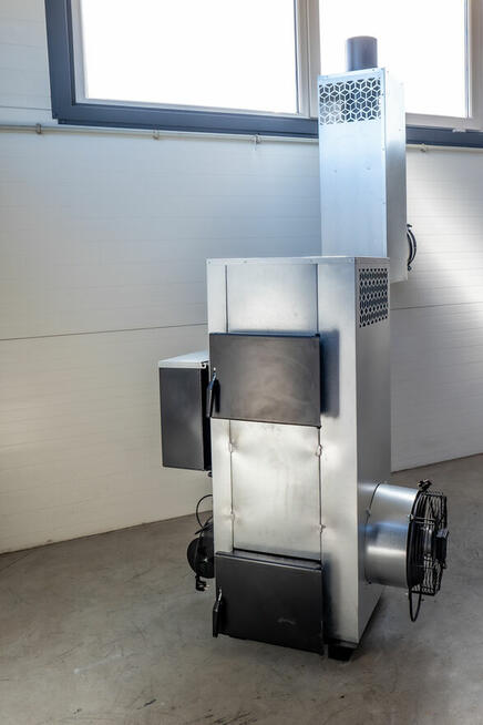 Piec, koza, ogrzewacz pomieszczeń NG30 na drewno(certyfikat)