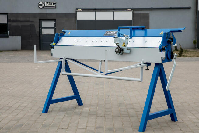 Zaginarka segmentowa Z20x1500 z nożem krążkowym.