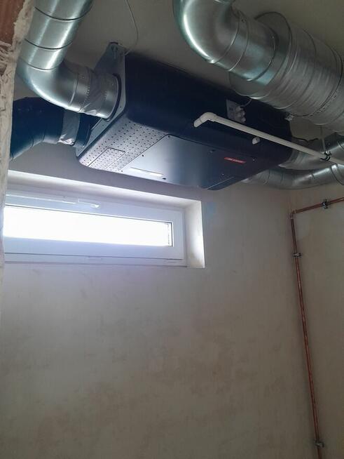 Nowe domy z ogródkami nad zalewem