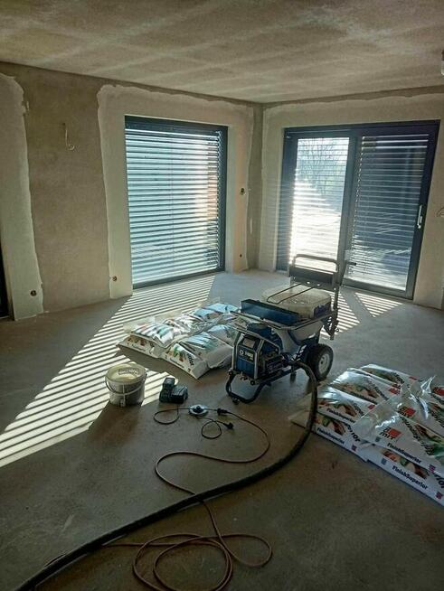 Szpachlowanie oraz malowanie agregatem Graco t max 506