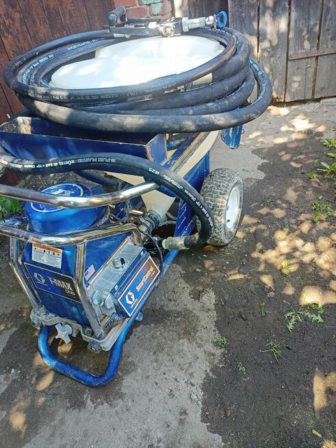 Szpachlowanie oraz malowanie agregatem Graco t max 506