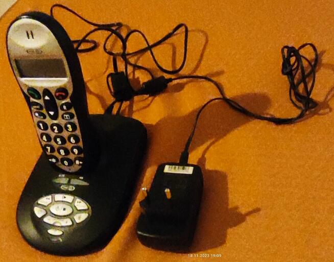 WYPRZEDAMY Elektroniczne sprzęty i różne inne niedrogo...