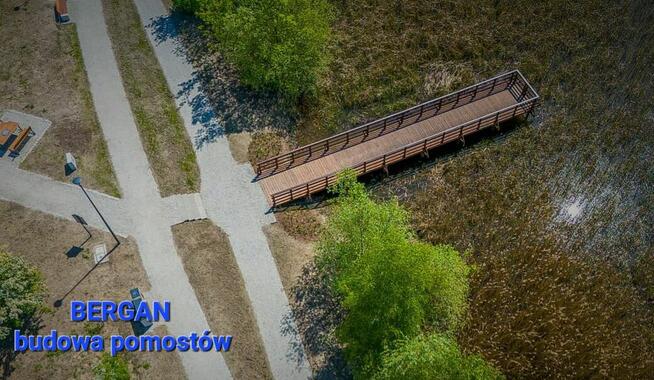 Pomost drewniany stały na palach wbijanie bicie pali