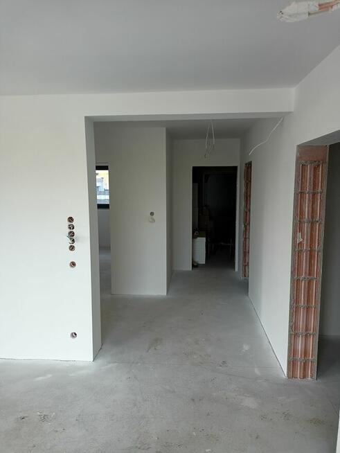 Szpachlowanie oraz malowanie agregatem Graco t max 506