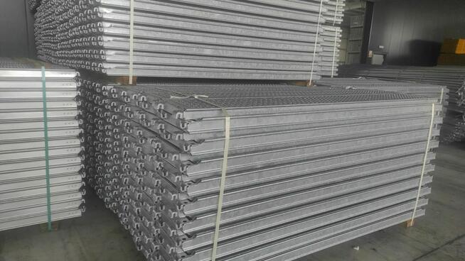 Rusztowania ramowe Baumann - zestaw pow. rob. - 221m2/wys. r