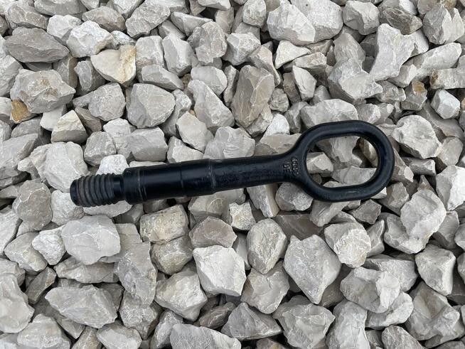 Oryginalna Wkrętka Ucho Audi A4 B8