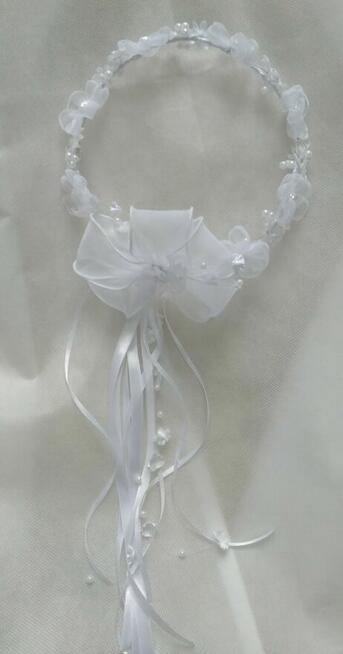 Sprzedam sukienkę komunijną plus dodatki