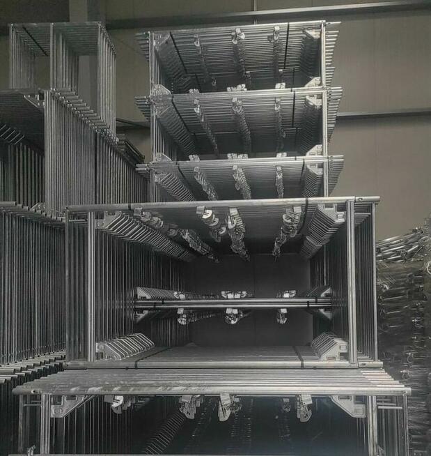 Rusztowania ramowe Baumann - zestaw pow. rob. - 221m2/wys. r