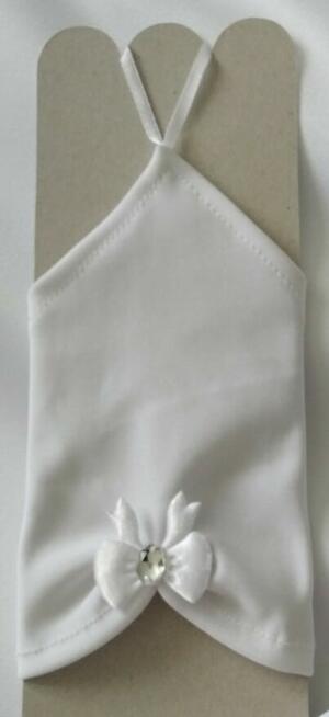 Sprzedam sukienkę komunijną plus dodatki