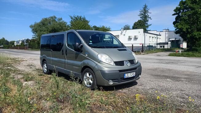 Renault Trafic LONG 9 osobowy KLIMA przód tył hak SALON PL