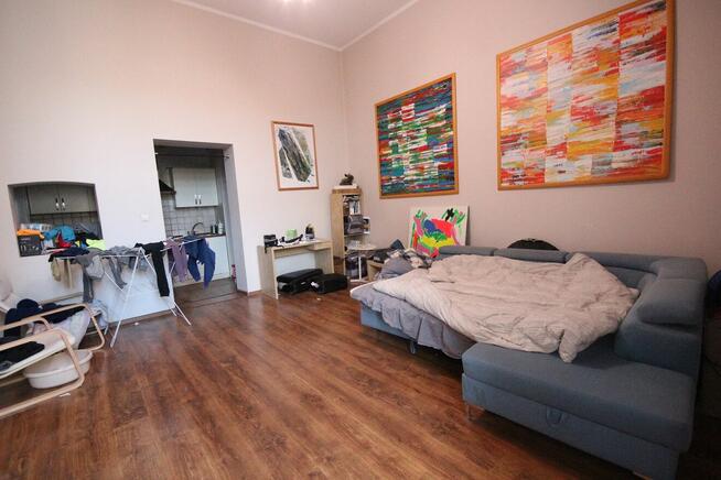 3pok 116met, okolice Galerii Dominikańskiej BALKON (Wrocław)