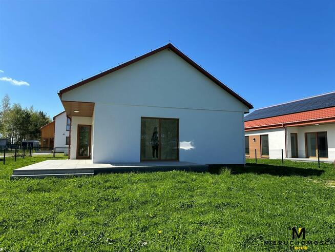 Dom Ustronie Morskie, Ku Słońcu