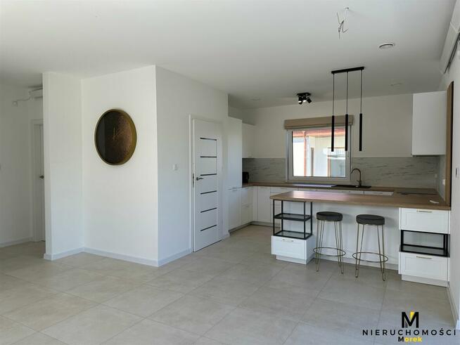 Dom Ustronie Morskie, Ku Słońcu