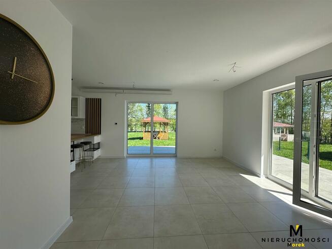 Dom Ustronie Morskie, Ku Słońcu